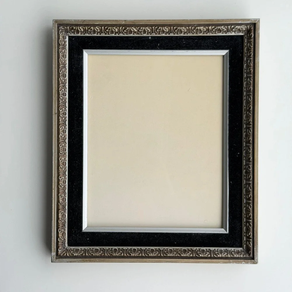Vintage Ornate Picture Frame 8x10 Gold Black Velvet Baroque Style‎ Old World